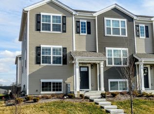 2372 Upland Rd, Pingree Grove, IL 60140