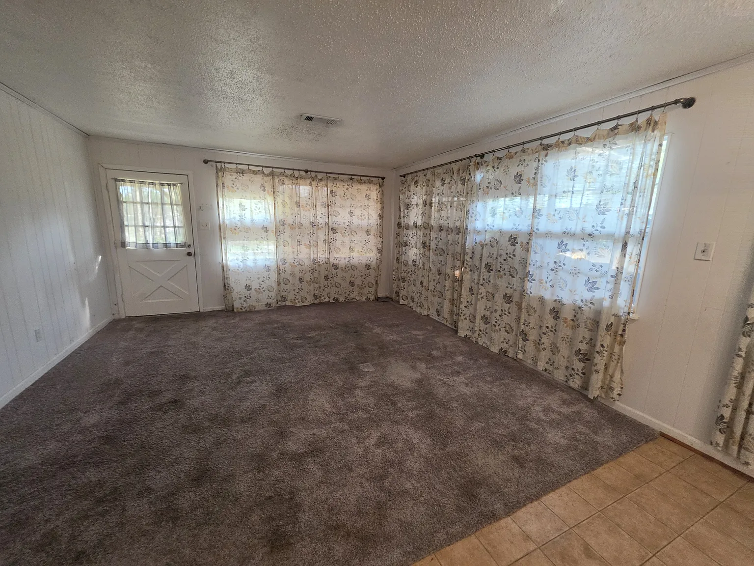 2 bed, 790 sqft, $1,350 — Photo 3