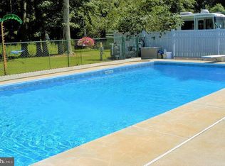 4257 Carvel Ln, Edgewater, MD 21037