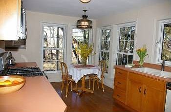 1st image of 965 Beverly Ave