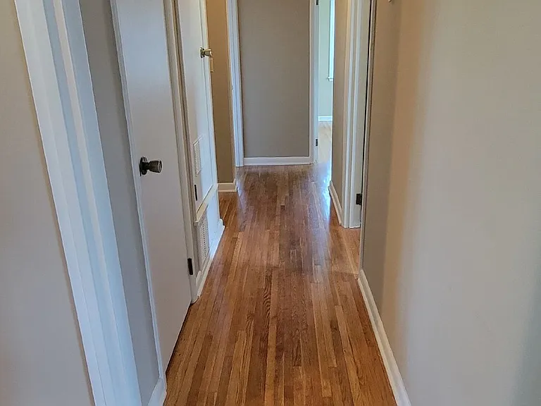 6408 Robinhood Ln NW — Photo 12