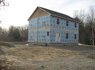 66 Soljer Dr, Waterford, CT 06385