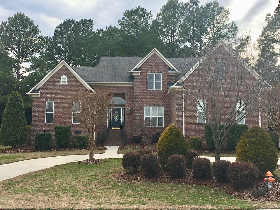 1st image of 301 Gallant Cir