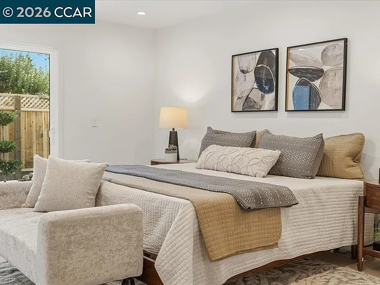 177 Saint Helena Ct — Photo 44