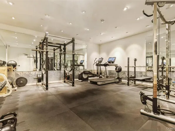 111 Monroe Street image 21 of 27