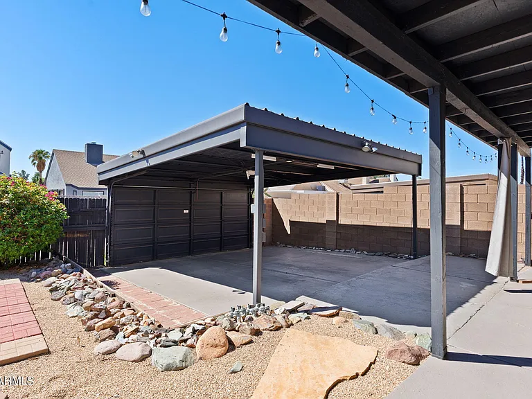2129 W Rose Garden Ln — Photo 26