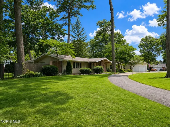 102 Oak St, Swanton, OH 43558