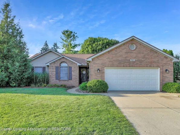 917 Waxen Way, Grand Ledge, MI 48837