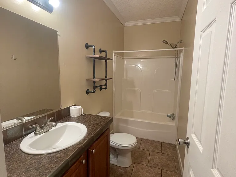 Wilbanks Cir — Photo 6