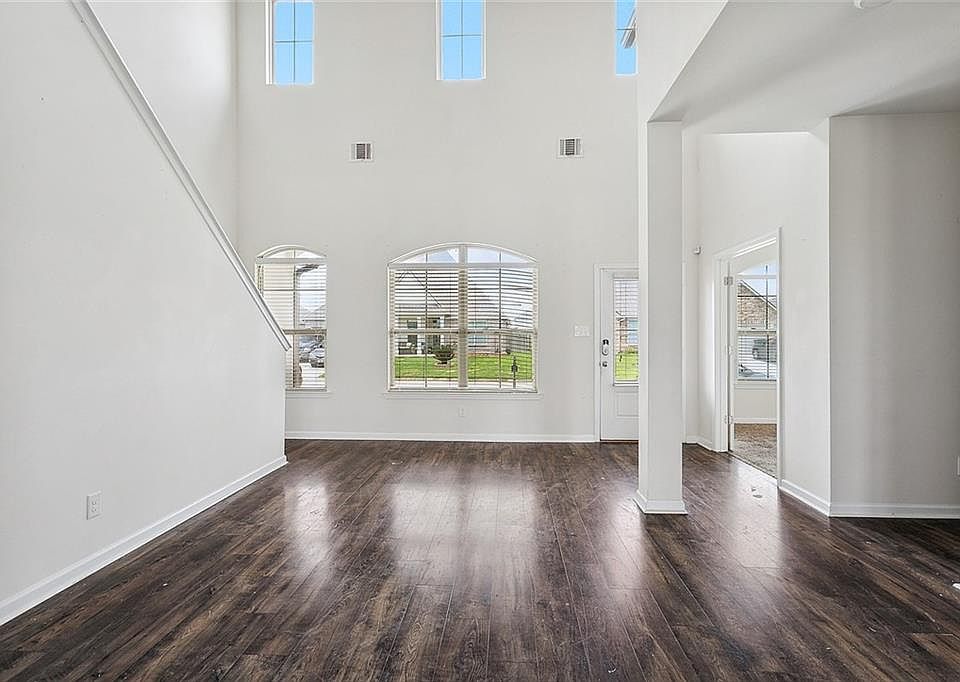 732 Lakeshore Village Dr, Slidell, LA 70461 Zillow