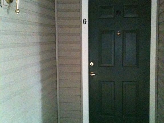 4th image of 602 Squire Ln Unit G