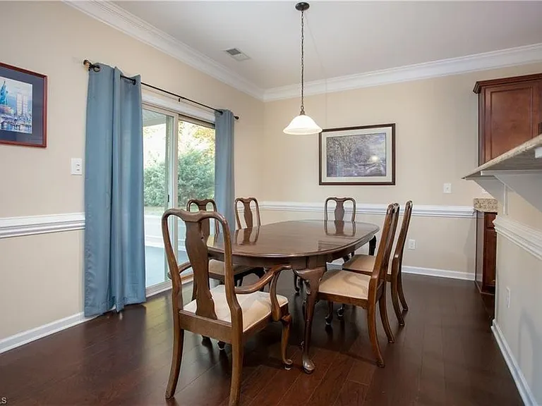 153 Tysonridge Ct — Photo 28
