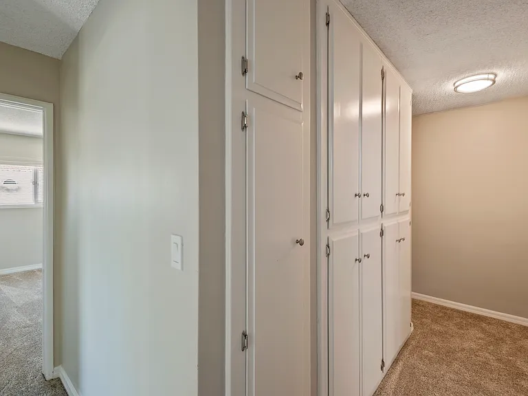 1909 Harriman Ln #1 — Photo 17