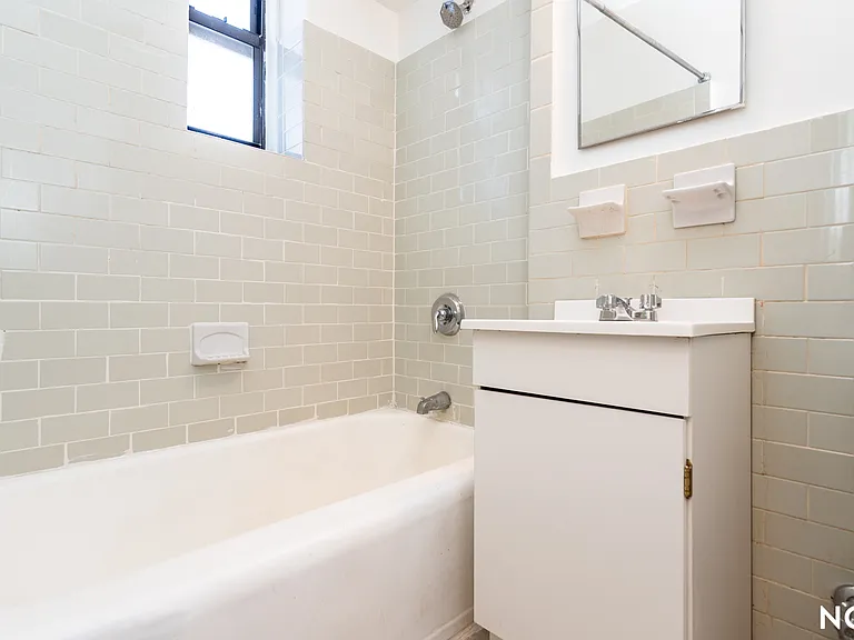 132-25 Maple Ave #606A — Photo 11