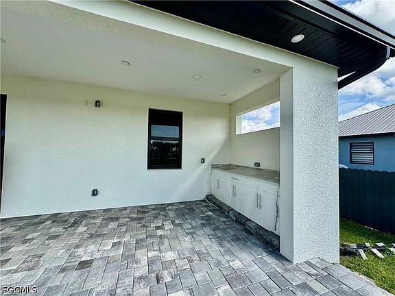 4th image of 1510 NW 31st Pl