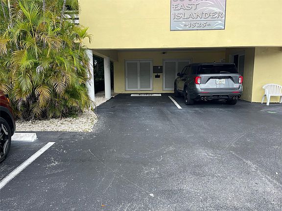 2nd image of 1525 SE 15th Street #28