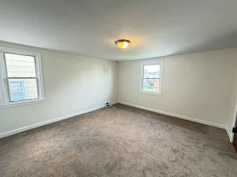 26 Janet St — Photo 11