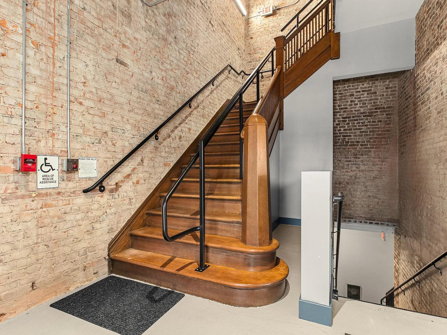 1 bed, 716 sqft, $2,000 — Photo 4