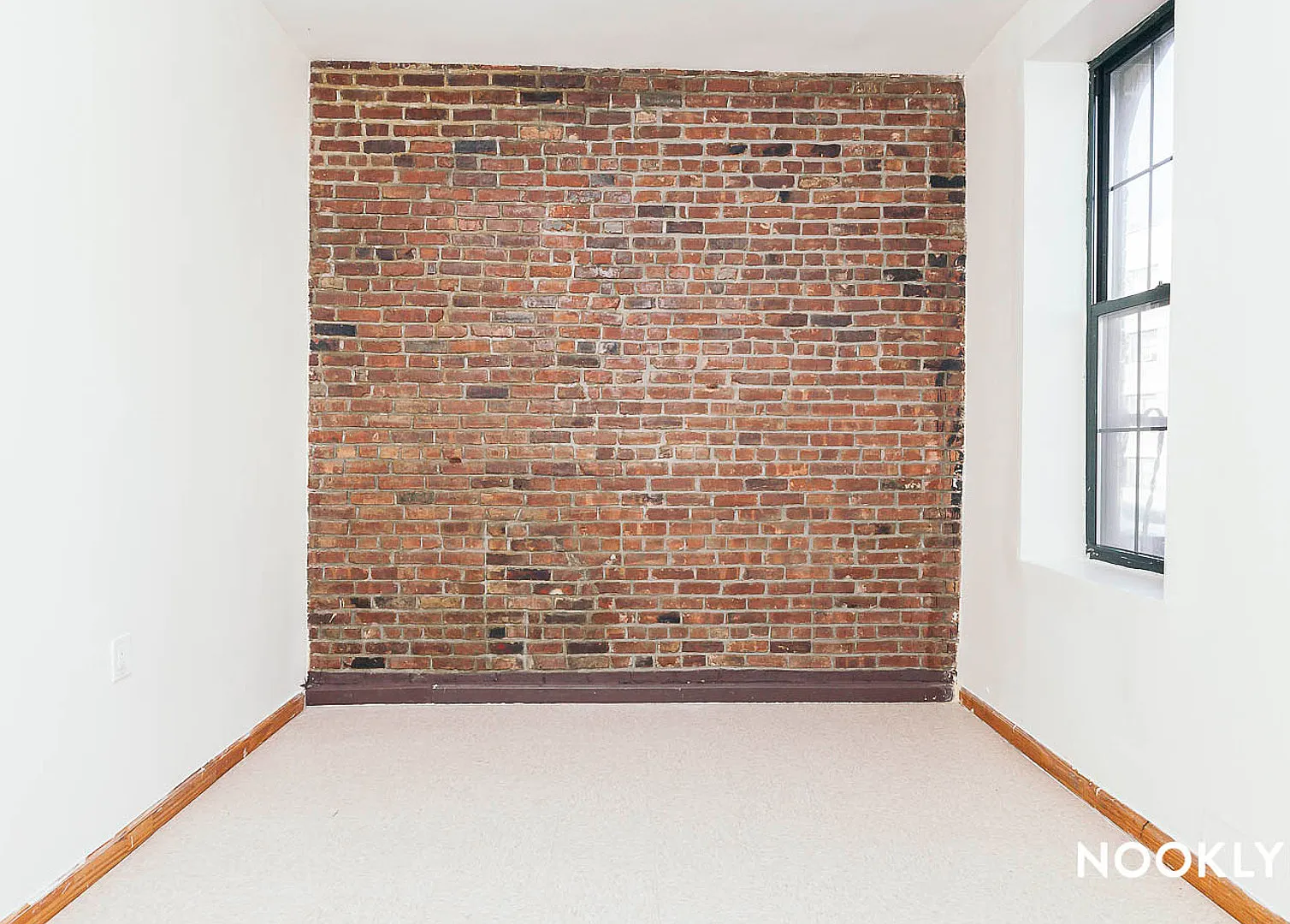 206 Scholes Street — Photo 3