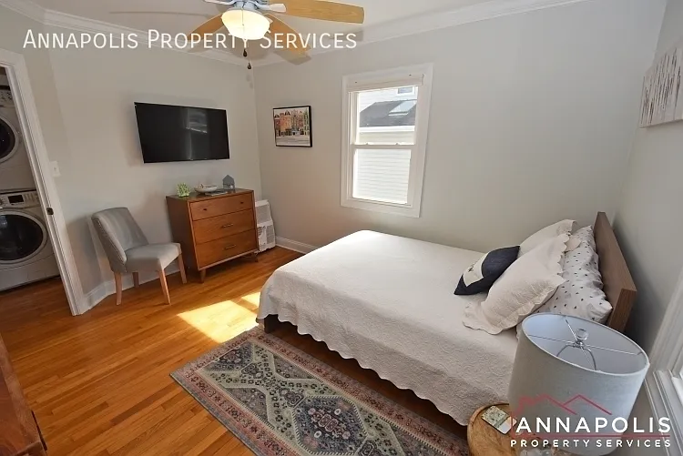 1329 Washington Dr — Photo 11