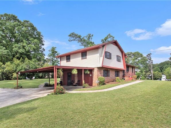 3510 Spring Valley Blvd, College Park, GA 30349