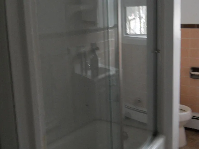 1 Hillside Ct — Photo 2