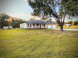 2600 Gideon Grove Church Rd, Stokesdale, NC 27357