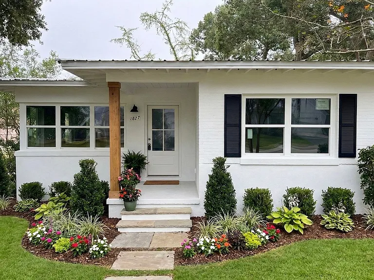 1827 Fernando Dr — Photo 1