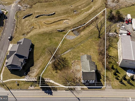 2nd image of 51 Stevens Rd