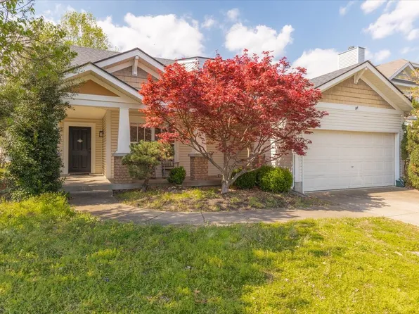 2001 Remington Park Rd, Hermitage, TN 37076