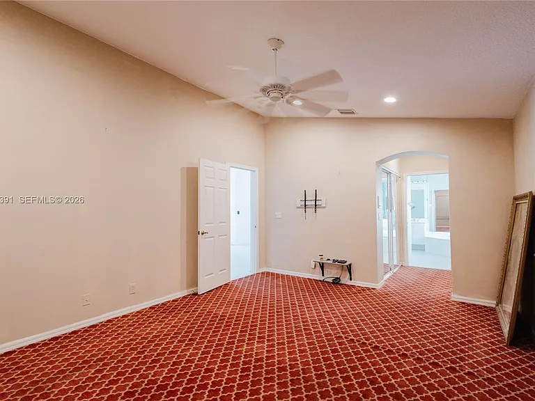 7577 Caprio Dr — Photo 19