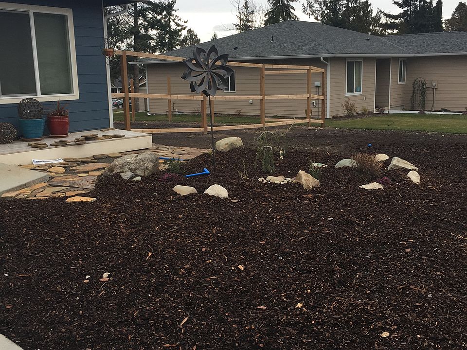 2nd image of 916 7th St SW