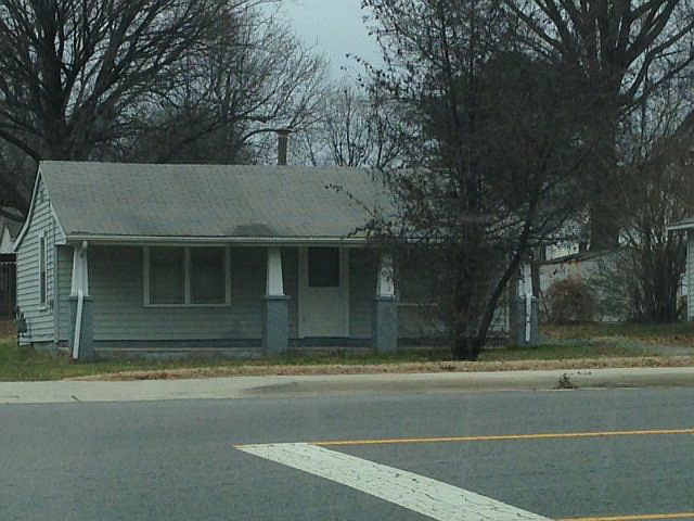 1st image of 1706 Vance St
