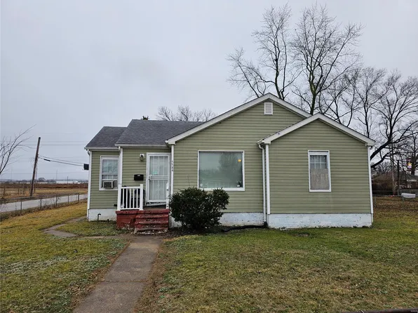 5544 Adelaide Pl, East Saint Louis, IL 62204