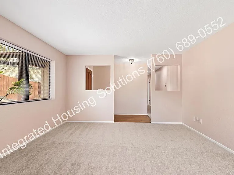 945 Pinon St — Photo 6