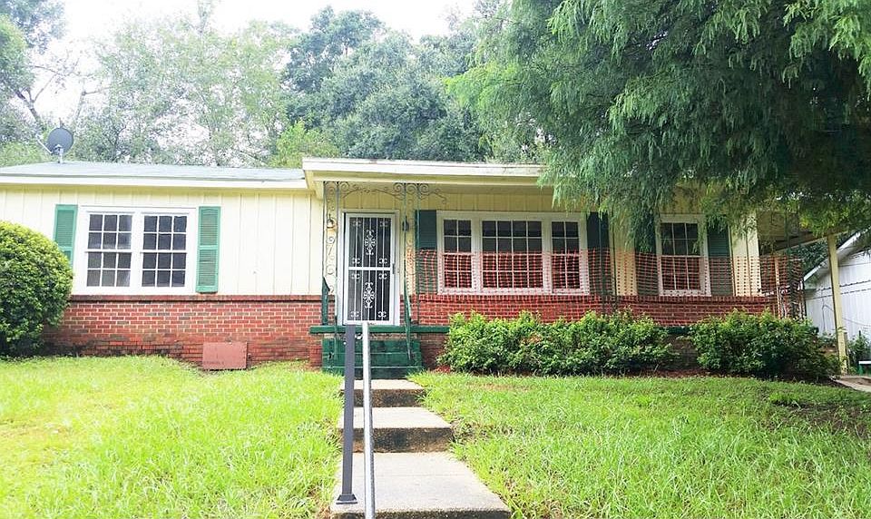 1st image of 710 E Salvia St
