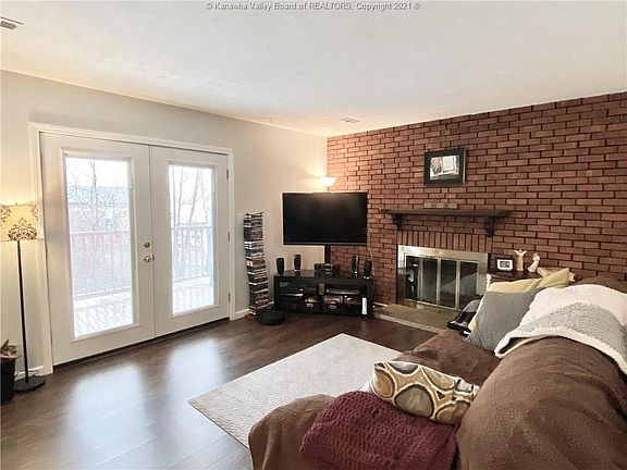 5th image of 9407 Ohio Ave APT 8