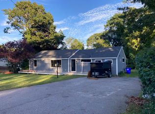 63 Presidents Rd, Bourne, MA 02532