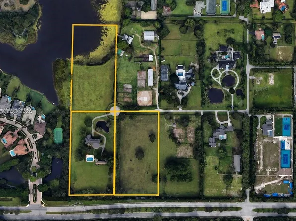 8700 Surrey Ln, Boca Raton, FL 33496