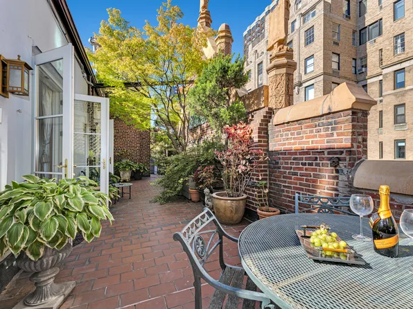 444 East 52nd Street image 1 of 24