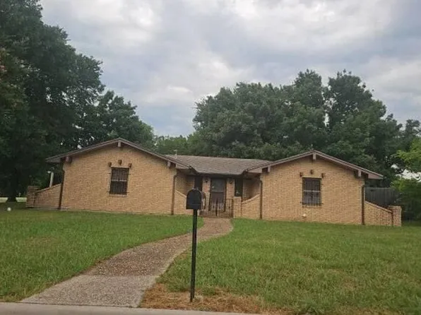 222 W Willow Ln, Princeton, TX 75407