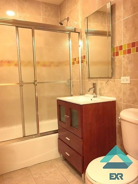 2nd image of 165 Havemeyer St #3F