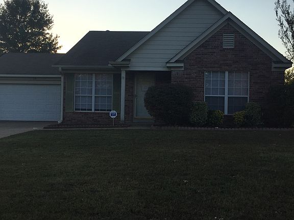 3rd image of 130 Pine Wood Dr