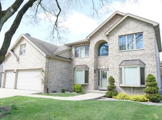 218 Waverley Ln, Schaumburg, IL 60193