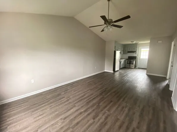 1807 Chandler Rd APT 20, Statesboro, GA 30458