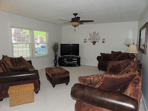 3rd image of 4092 Atlantic Ave