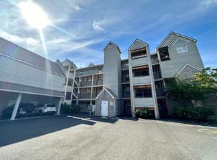 705 N State St UNIT 202, Bellingham, WA 98225