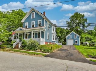 61 Orchard St, Amesbury, MA 01913