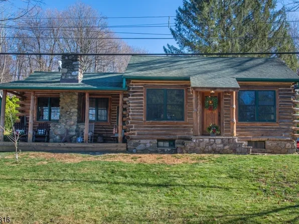 69 Tamarack Trail, Hardyston Twp., NJ 07460