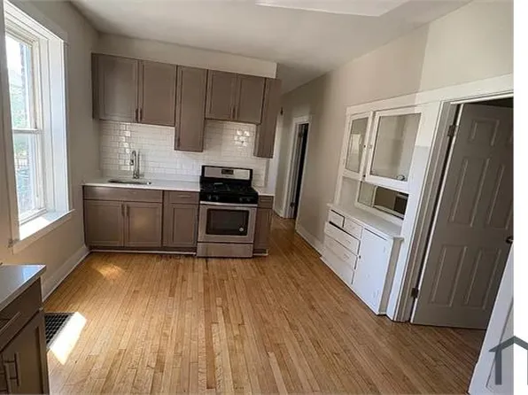 8239 S Houston Ave, Chicago, IL